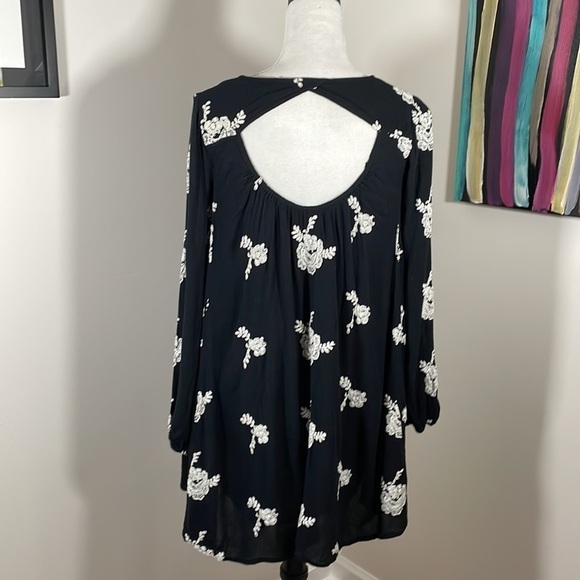 Free People embroidered blouse/mini dress - Picture 5 of 7